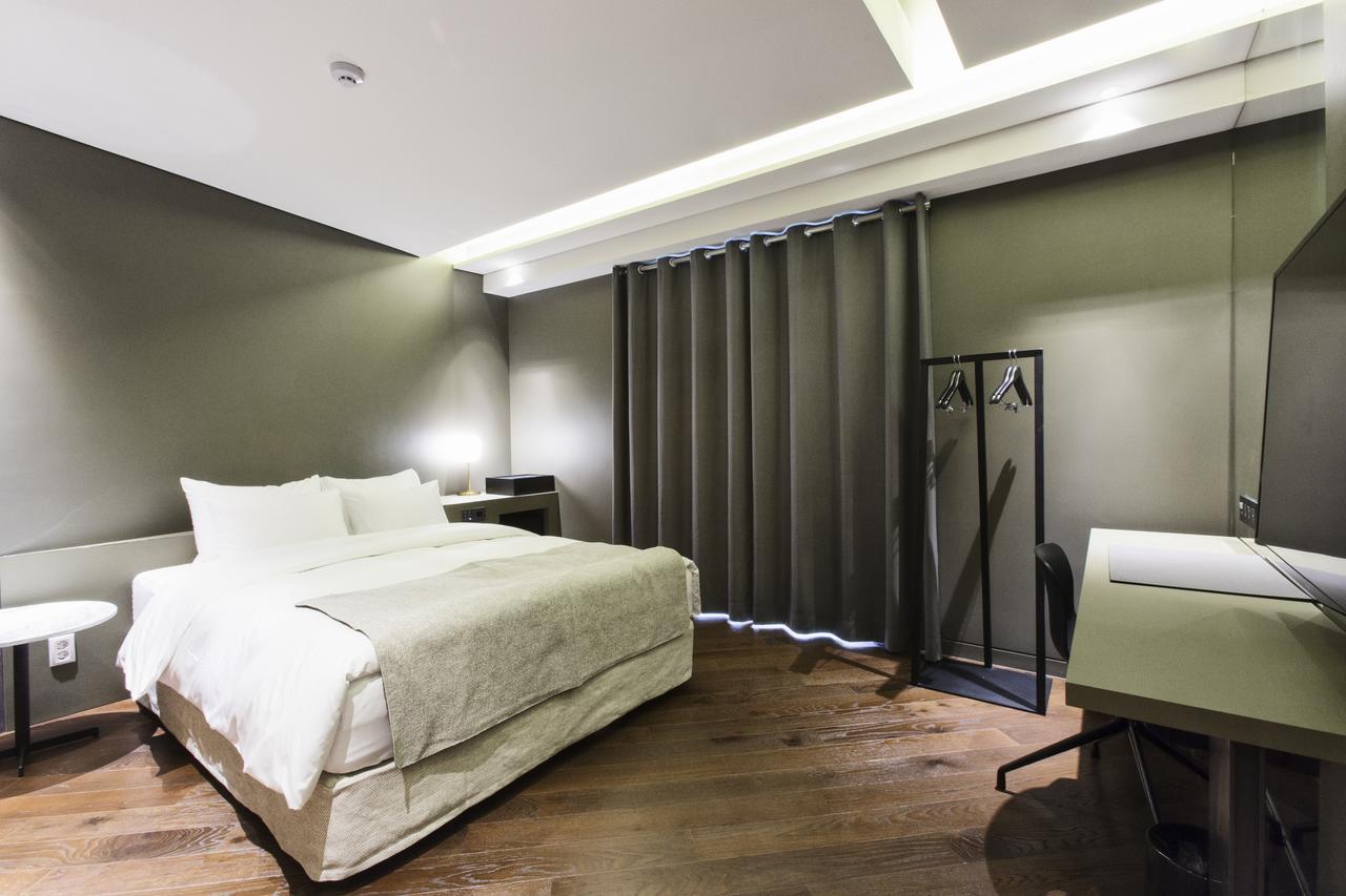 Gwangmyeong Js Boutique Hotel Buitenkant foto
